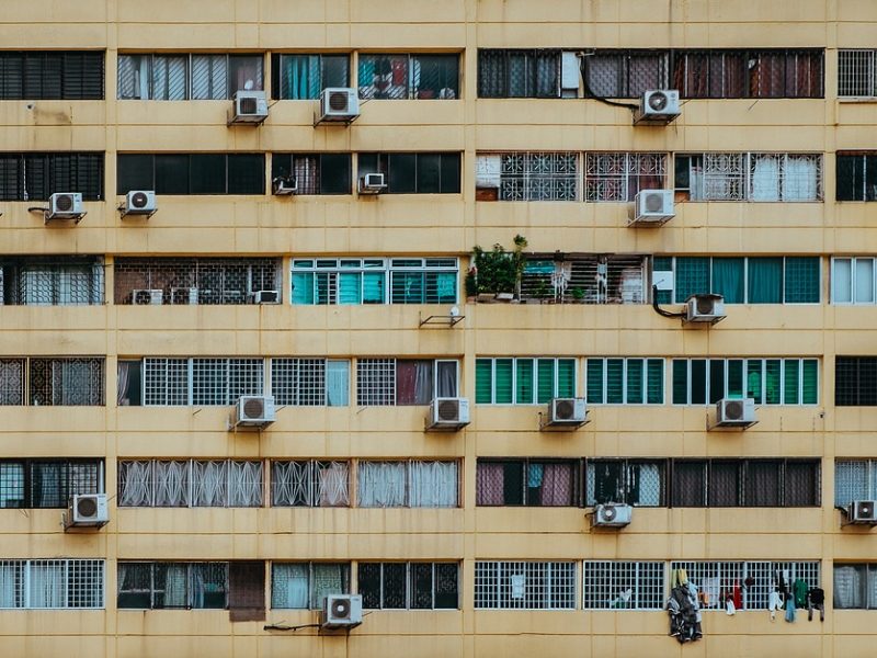 Risparmiare con i condizionatori accesi
