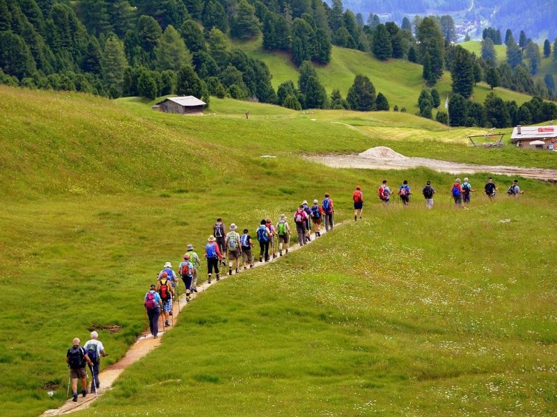 trekking
